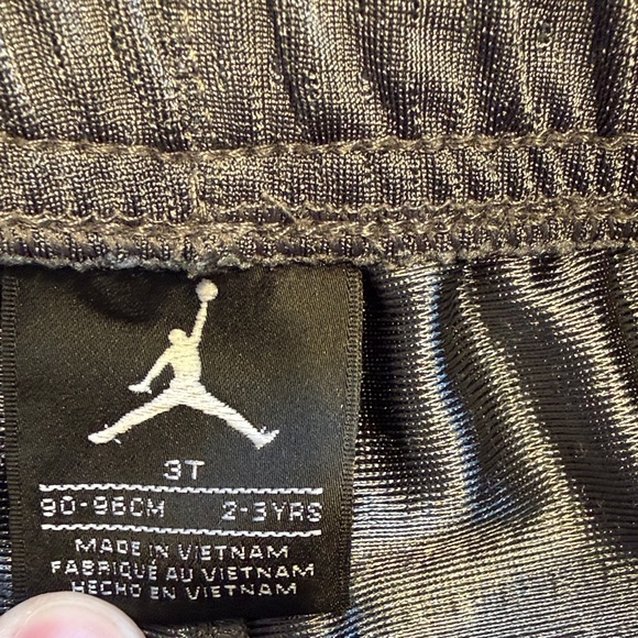 Nike Orange Tee and Air Jordan Gray Shorts Set - Picture 3 of 5